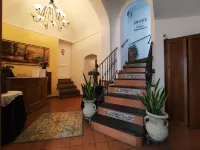 Hotel "Antica Repubblica" in centro storico a 100mt dal mare