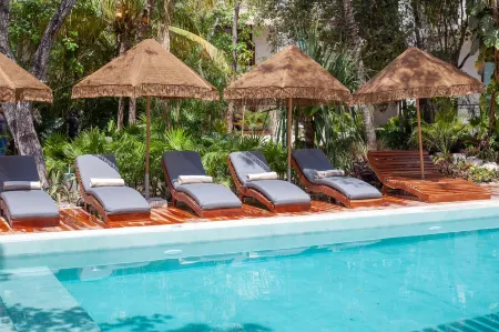 Prana Boutique Hotel Tulum Отели рядом с достопримечательностью «Астрономическая обсерватория Коба»