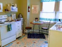 Fully equipped apartment for short term vacation rentals! Hotels in Calumet