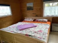 Blockbohlenhaus für 2 Personen Hotels in Gotthun