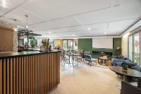 Hotel Campanile Nature - Besançon Ouest Chateaufarine Hotels in Larnod