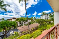 Luxurious Amenities and Private Walkway to Shops - Exquisite Tranquil Haven