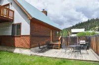 Spacious Living Area and High Speed Wifi - Charming Southwestern Escape