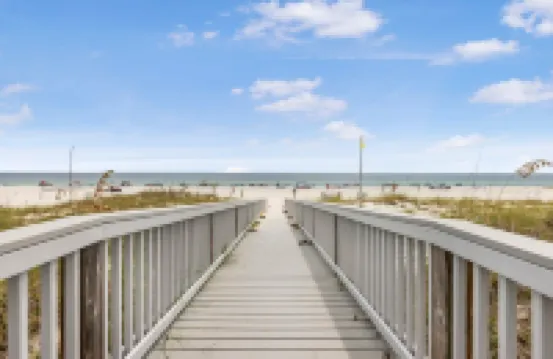 Gulf Front Oasis with Indoor and Beach-Side Pools - Luxurious Retreat