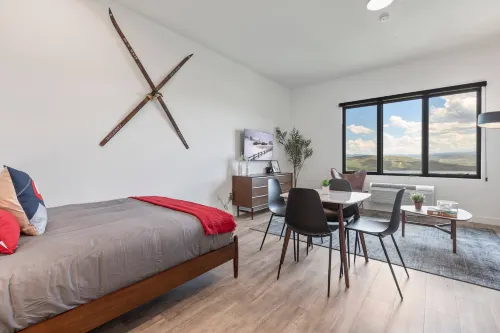 Cozy Studio with Hot Tub and Outdoor Adventures - Tranquil Oasis Hotels in Wasatch County