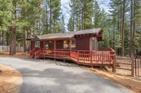 Cozy Cabin with Spacious Wrap-Around Deck - Charming Tranquil