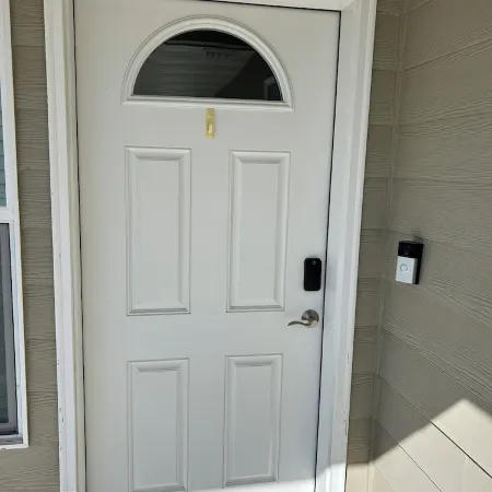 Comfort Style Home in Beautiful Lewiston, Idaho! Centrally Located, Pet Friendly