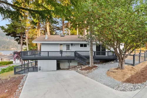 Stunning Lake Views and Outdoor Adventure - Charming Retreat Hotels in Sudden Valley