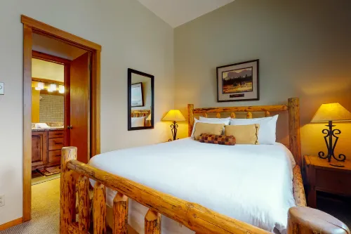 621 Tamarack Hotels in Moose Wilson Road