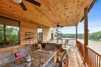 Lakefront Cabin - Thoughtful Design and Breathtaking Views