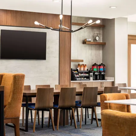 La Quinta Inn & Suites by Wyndham Austin South