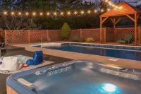 Private Pool, Sleeps 14, Game Room, Hot Tub