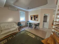 Mathias, a Spacious 2-Bedroom Apartment with 2 Bathrooms & Private Parking Hotels in 