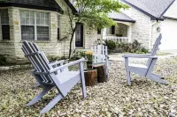 Lake Travis Views and Spacious Layout - Elegant Nature Retreat Hotels in Lago Vista