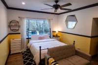 Outdoor Pool and Mountain Breezes - Stylish Catskills Escape