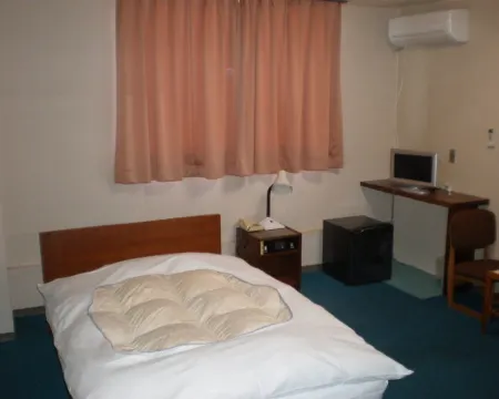 Business Hotel Marunouchi 阿南市のホテル