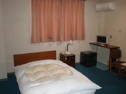 Business Hotel Marunouchi Hotels in Anan