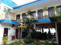 Mangos Beachfront Resort Hotels near Gordon College