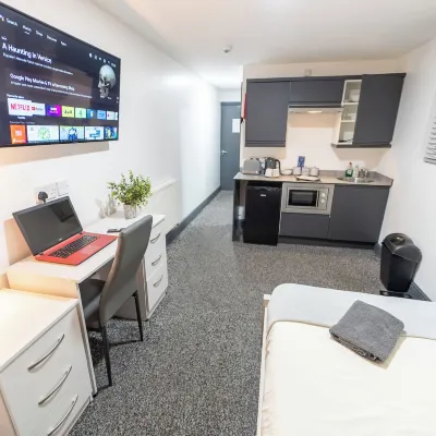 Charming Studio in Birmingham Отели рядом с достопримечательностью «Селли Манор»