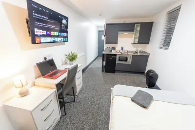 Charming Studio in Birmingham Hotels near Rowheath Pavilion Cafe