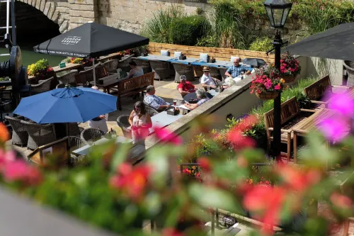 Head of the River - Pet friendly
