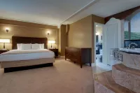 Knickerbocker on the Lake