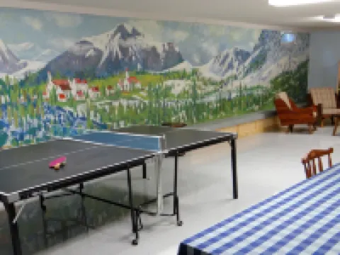 魔法山藍龍膽小屋酒店 倫敦德里酒店