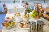 Hotel Angelina - breakfast