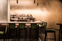 The Chicago Hotel Collection - Ambassador Gold Coast