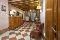 Hotel Mezzo Pozzo - 2-Star