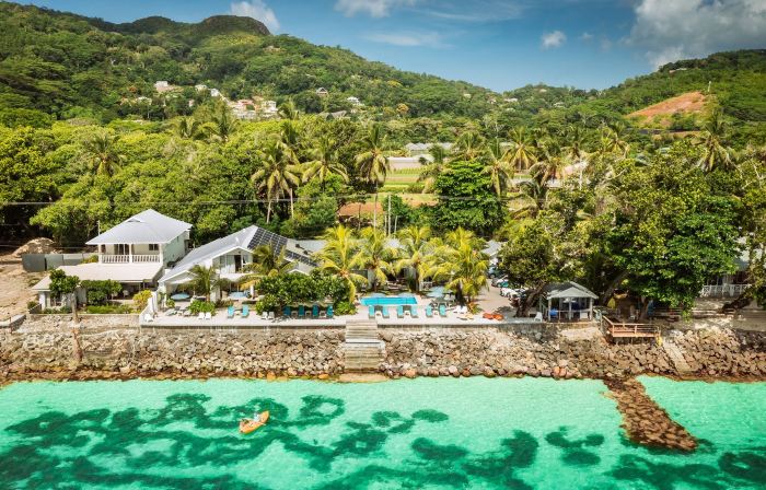 Le Nautique Luxury Beachfront Apartments