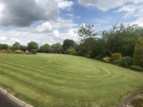 Dungannon 2 Bed Bungalow - Sleeps 5 - Pet Friendly Hotels in Dungannon