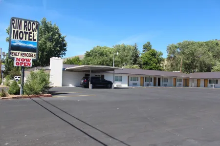 Oregon Trail Inn and Suites