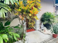 Effie Mountain View Gecko Villa Hotels in Cascade