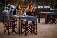 Ndhula Luxury Tented Lodge - Завтрак