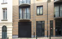 Center Design Residence