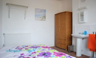 Clift Guest House