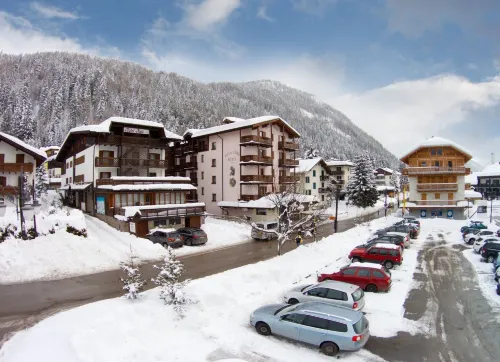 Hotel Villa Emma Hotels in Palu