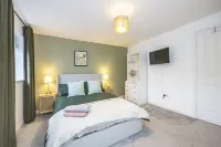 The Lake Hub Hotels in Dagenham