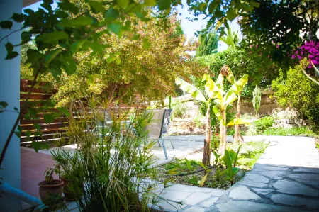 Julipapas Gardens Отели в г. Пафос