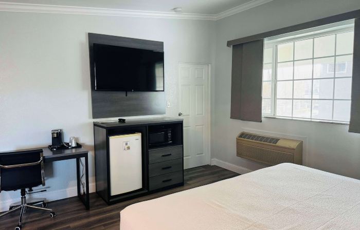 Travelodge by Wyndham Fresno Convention Center Area