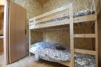 TreeHouses Ljubač Glamping Robinson - parking