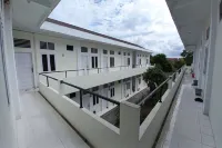 Spot on 93431 Pondok Sugie SyariahNearJembatan Siak Hotels in Tampan