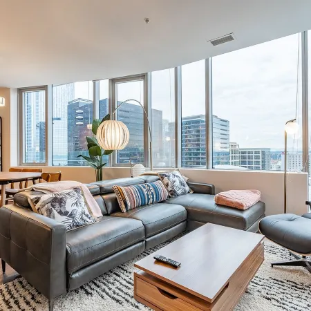 Sophari Bellevue Tower Apts