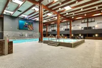 Holiday Inn & Suites ST. CLOUD by IHG - Pools