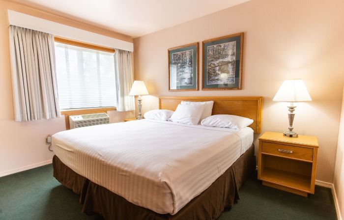 RiverTree Inn