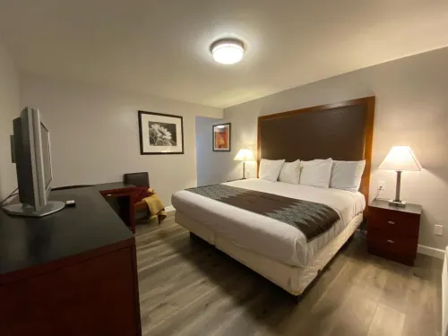 Colonial Motel Hotels in Orcutt