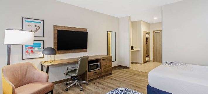 La Quinta Inn & Suites by Wyndham Miramar Beach-Destin Hotels in Miramar Beach