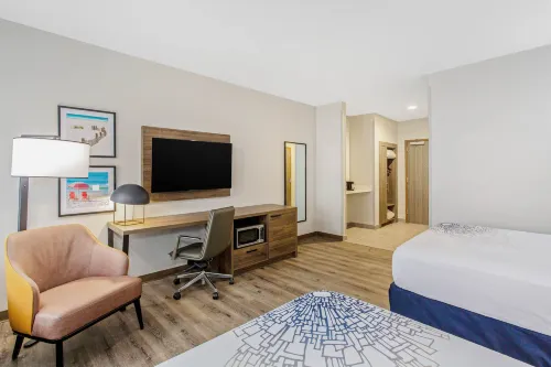 La Quinta Inn & Suites by Wyndham Miramar Beach-Destin Hotels in Miramar Beach