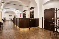 Hotel Royal Hotels in Most